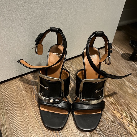 Givenchy heels - Picture 4 of 6